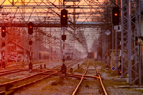 Bonus Flash!Mob for June: CROSSING THE TRACKS